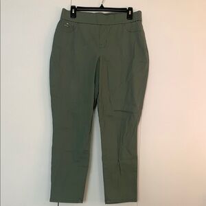Nine West green capri pants